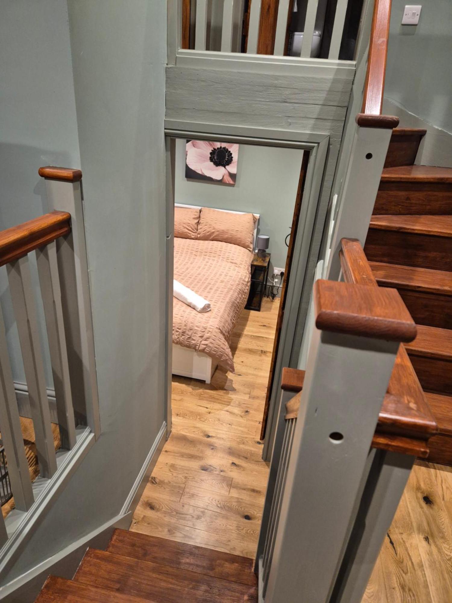 Charming 1 Bed Peak District Barn Conversion Foolow 外观 照片